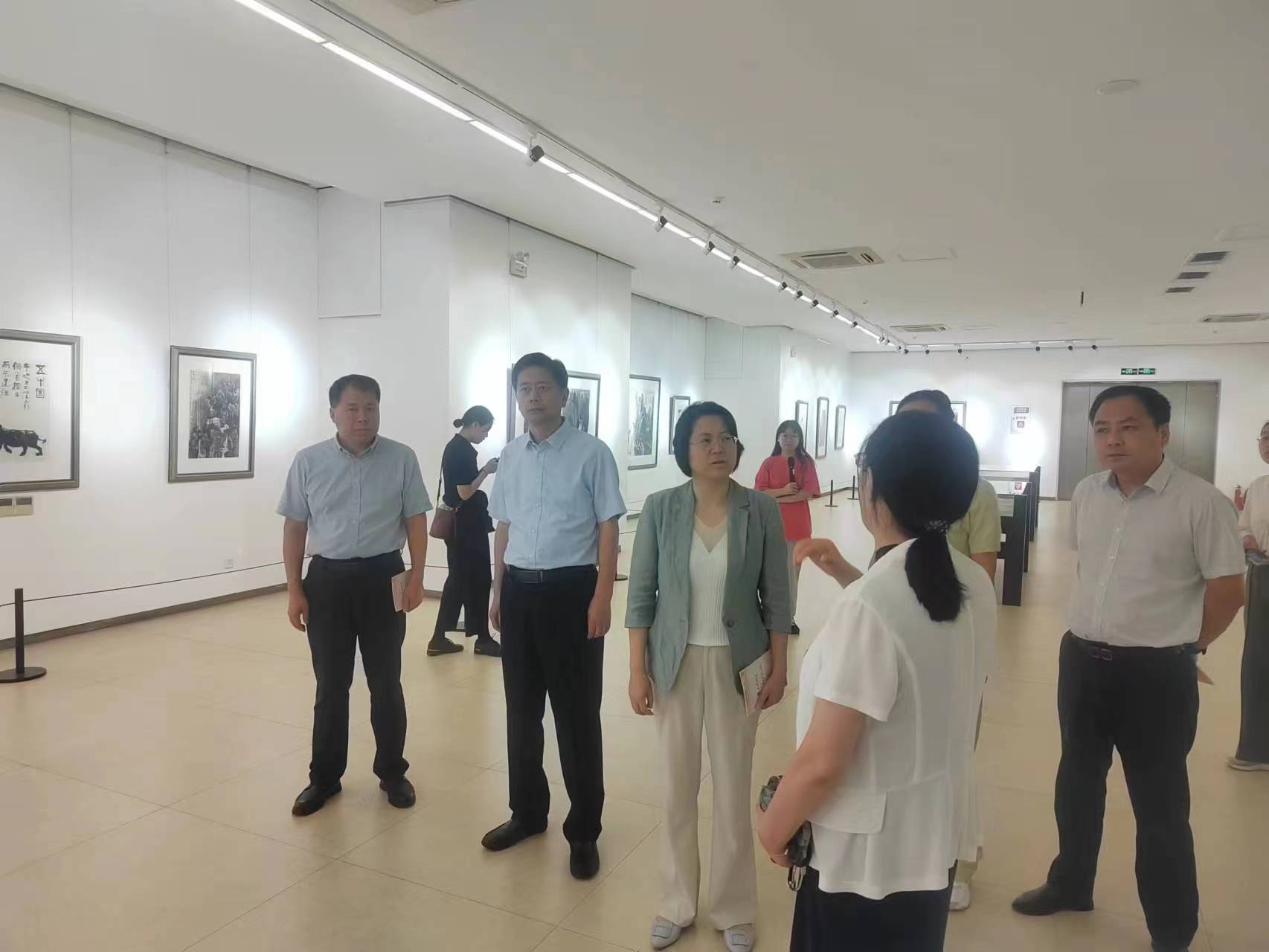 图片新闻